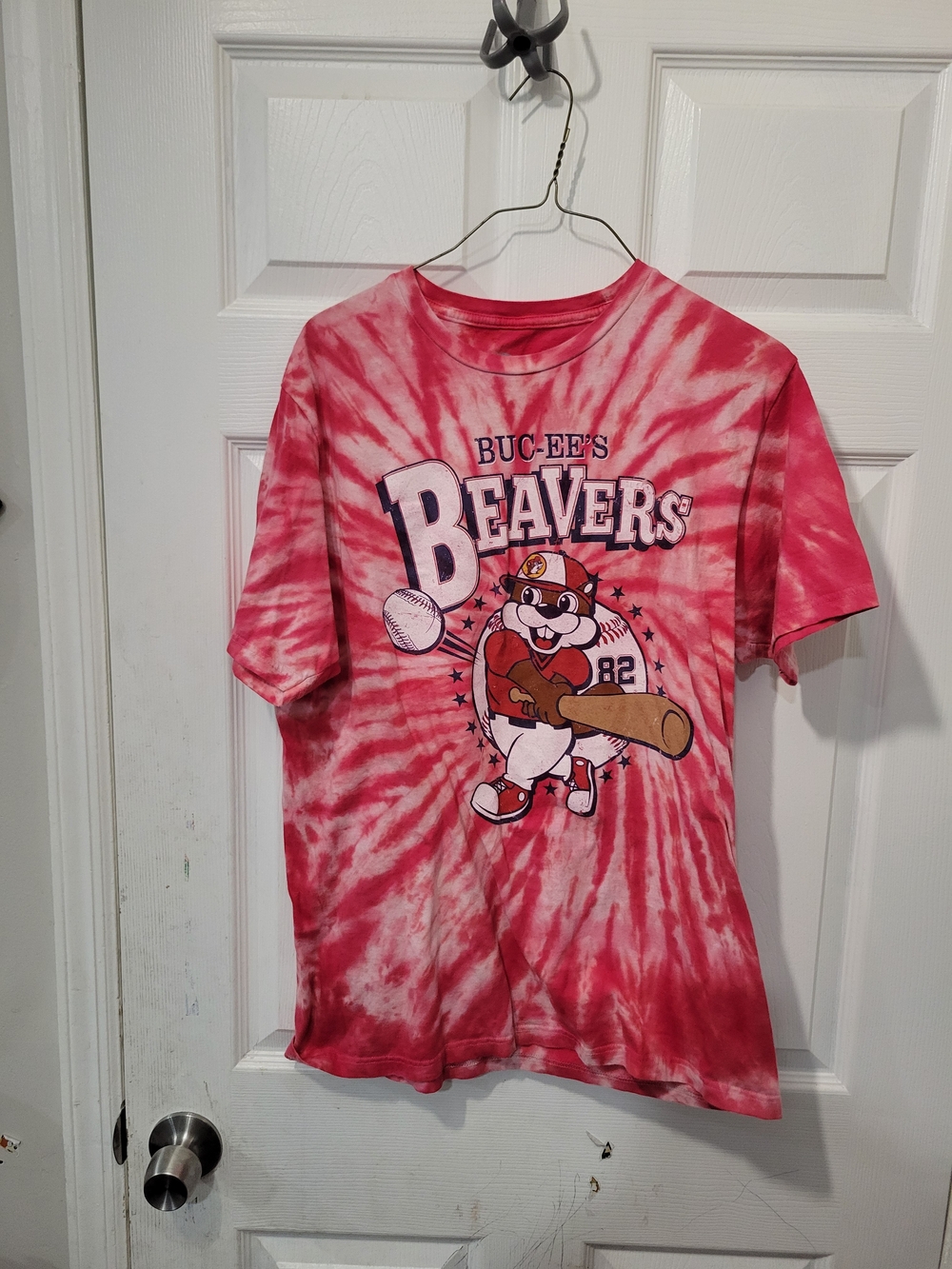 Buc-ee's Beavers Tie-Dye Short Sleeve T-Shirt - Pink